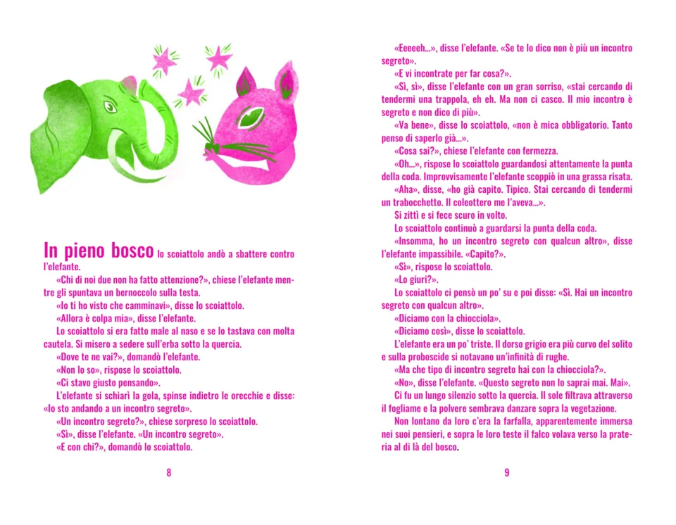 Spread: a green elephant and a pink squirrel face each other under pink stars, above Italian text.